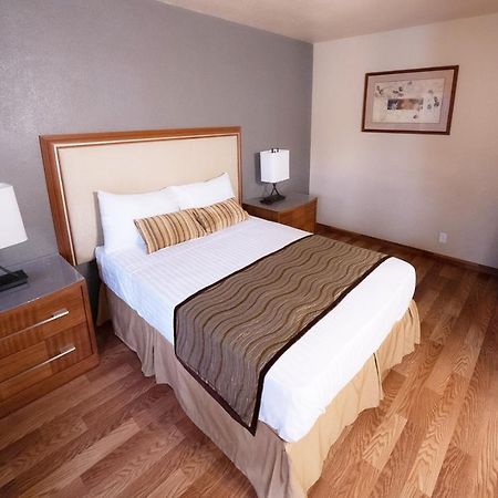 Stay Inn Suite Stockton Bagian luar foto