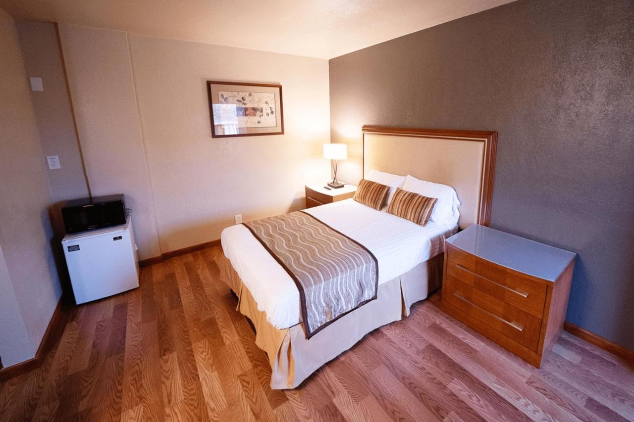 Stay Inn Suite Stockton Bagian luar foto